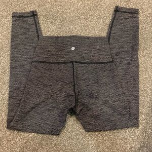 Lululemon leggings wunder under size 4